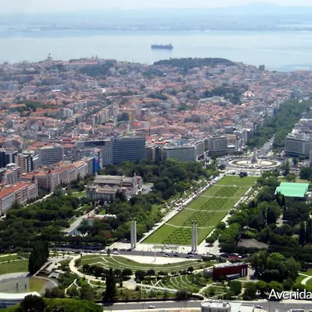 Downtown Avenida Da Liberdade * Lisbona